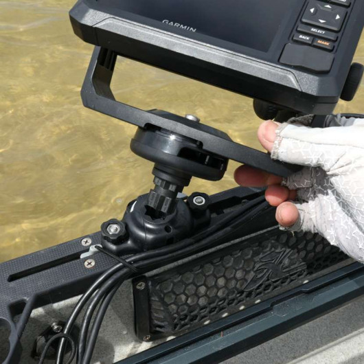Support Railblaza pour Garmin Echomap et Striker | Accessoire Sondeur | En action Platine seul démontée