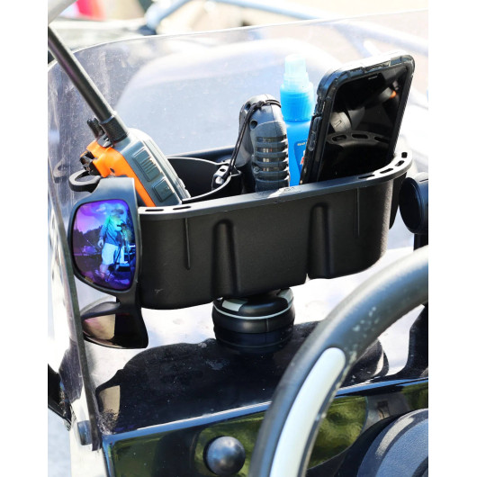 Panier de rangement Railblaza StowPod | Rangement cockpit | En action sur starport