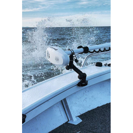 Support moteur électrique Railblaza Trolling motor support XL | Accessoire moteur électrique | En action