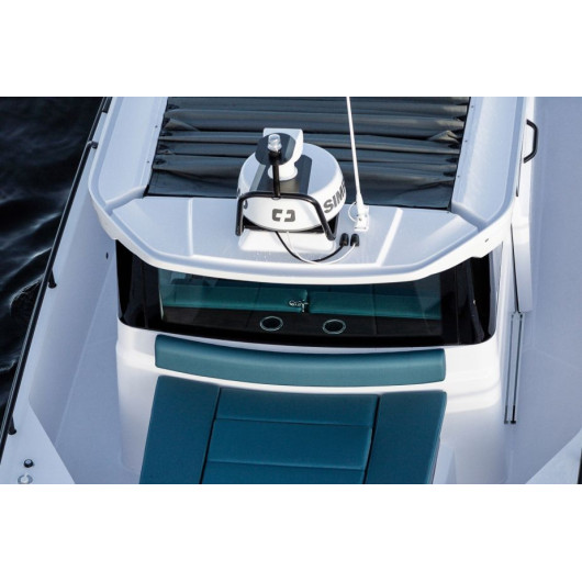 Passe-fil noir DS-H10-BLK Scanstrut | passe-câble pour bateau, camping-car et fourgon | Exemple de montage