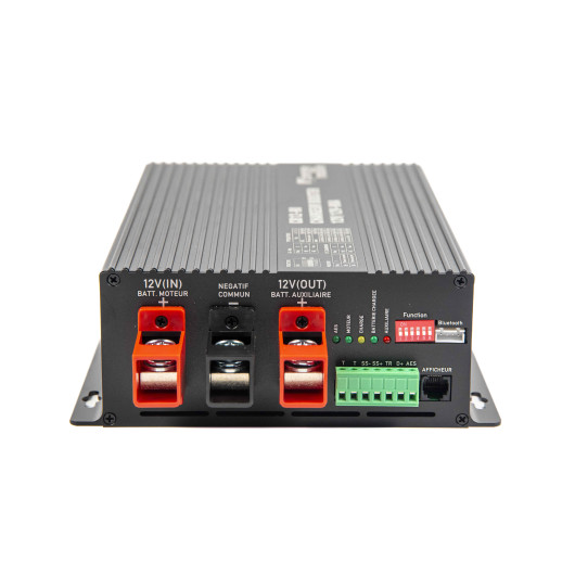 Chargeur Booster CB12-90 Energie Mobile 90 A | DC-DC pour camping-car & fourgon aménagé | Vue des connectiques