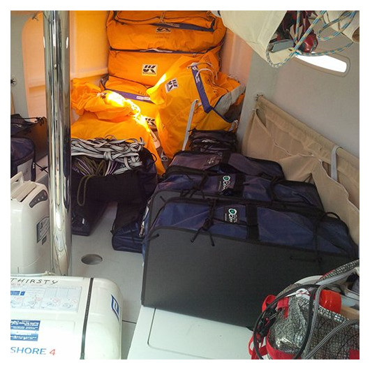 Poche intérieur pour sac de matossage Outils Oceans |Aménagement & rangement textile | exemple de matossage sur bateau de course