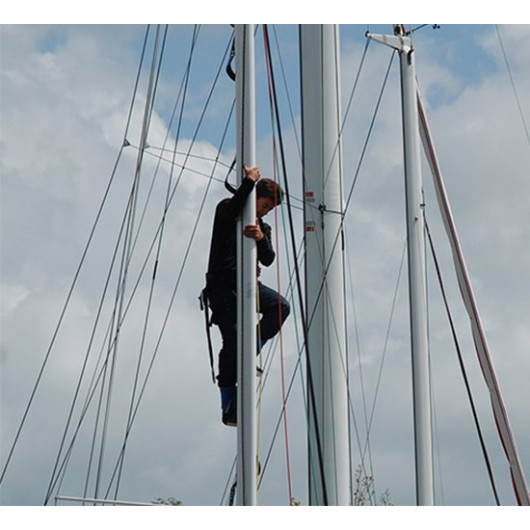 Echelle de mât Magic-Mat Outils Oceans | Ascension pour mât bateau à voile de croisière ou de régate | Sous controle