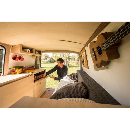 Meuble Nomad Jumpy-Expert 3 Simple Vans | Kit aménagement bois complet pour van et fourgon | vanlifer dans le hayon