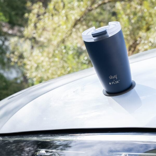 Mug thermo magnétique Midnight Silwy pour van et fourgon aménagé| antichute bleu