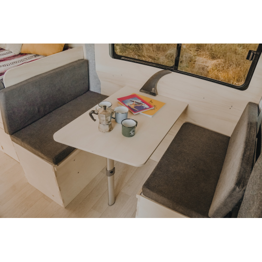 Grande assise PLUS AG pour aménagement de van Simple Vans | Table repas pour fourgon aménagé